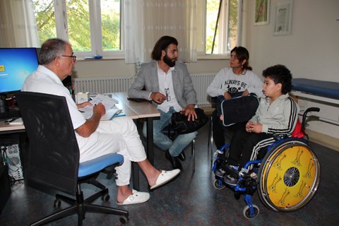 Unter dem Motto #Engagementmachtstark läuft bis zum 22.9. die Woche des bürgerlichen #Engagement|s. Neben Einheimischen beteiligen sich auch viele Zugewanderte bei d. #Integration|sarbeit, z.B. beim Projekt „Willkommen in Halle“ der <a href="/FWA_Halle/">Freiwilligen-Agentur</a>. #Ems2019 ▶️ bamf.de/SharedDocs/Mel…