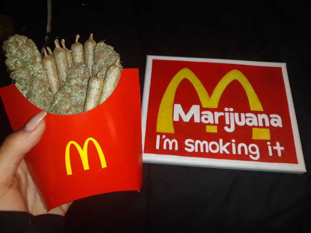 Add my insta for more dope pics 
@ 13lunt.slut