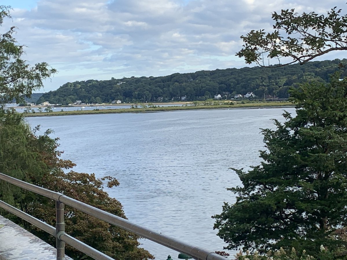 LiannaSwanson's tweet photo. Beautiful Cold Spring Harbor view in the morning to start day 2 of #cshlstemcell meeting https://t.co/lP44OT1gu8