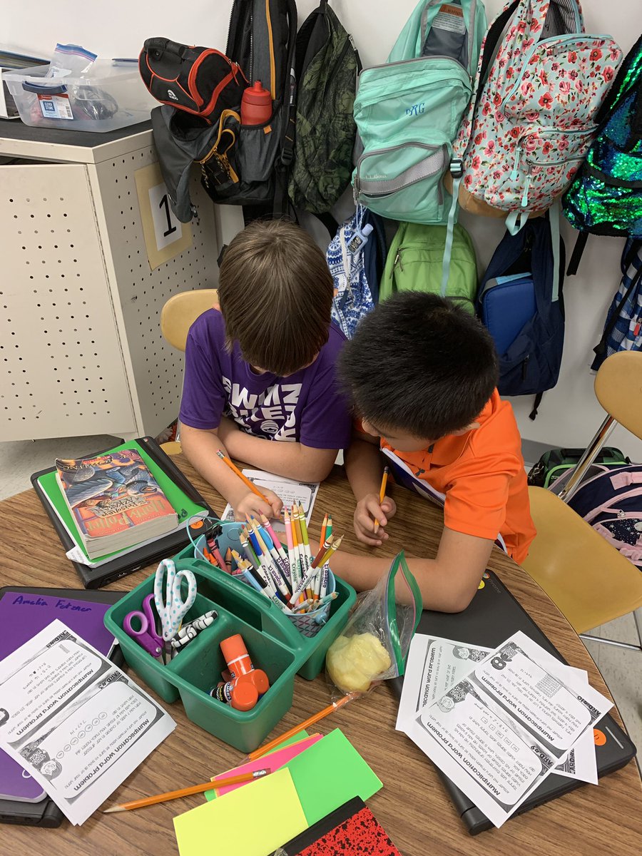 Pes3rd's tweet photo. Some third graders collaborating this morning! We are finding errors in multiplication and division problems ๐ค #extensionlearning #mathtalks https://t.co/EIuh1DE5yu