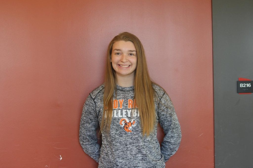 Ram of the Week: Abigail Sevcik vernoisnews.com/1531/feature/r…