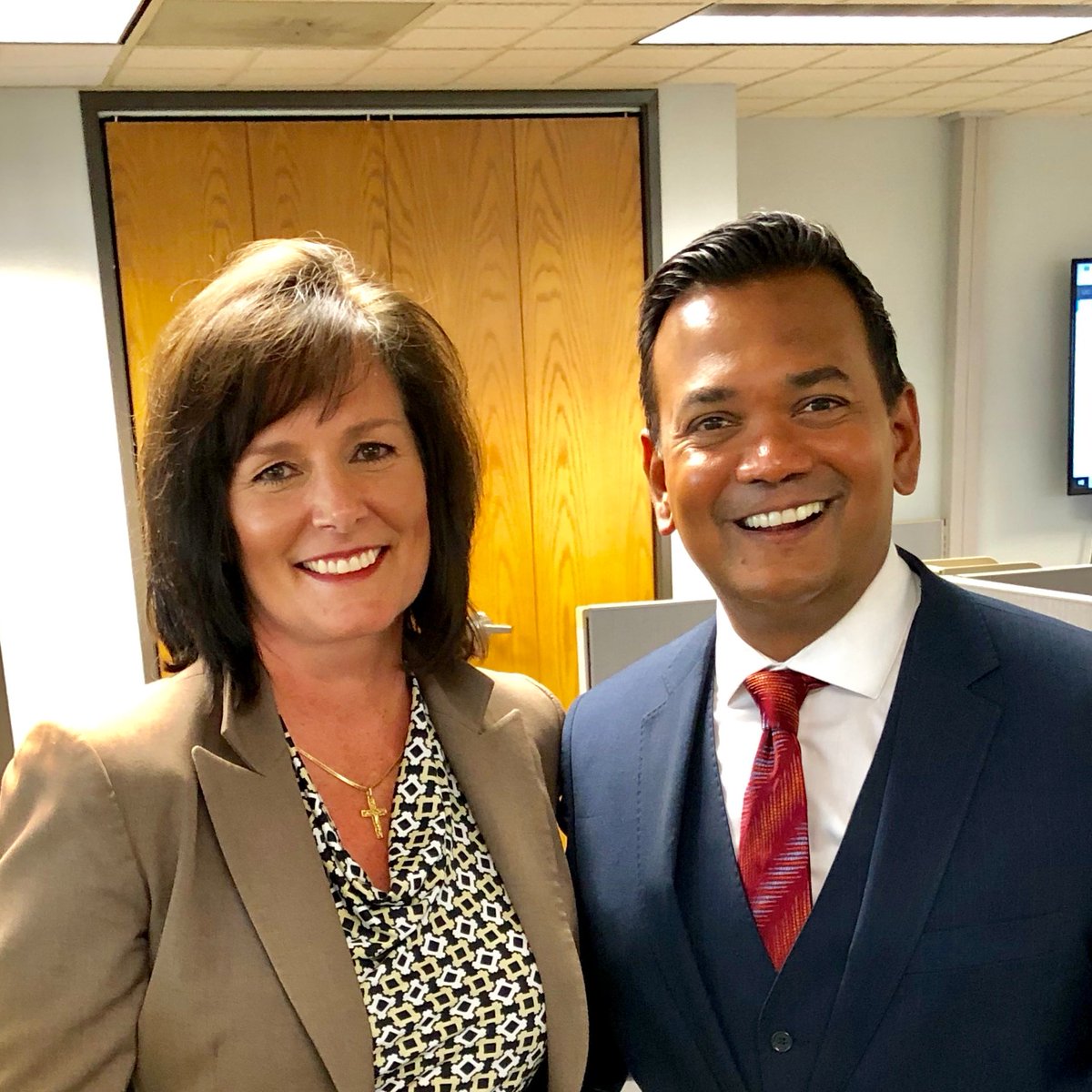 EAFocusInc's tweet photo. Just had to share these great photos from @FOX2News @rooprajfox2 interview with the @Edcor folks. Great topic that resonates with many of us--student loan debt. #Edcor is working with larger companies to help #employees pay down their college debt https://t.co/GgoJUBgbd8 https://t.co/54f8BoeBQq
