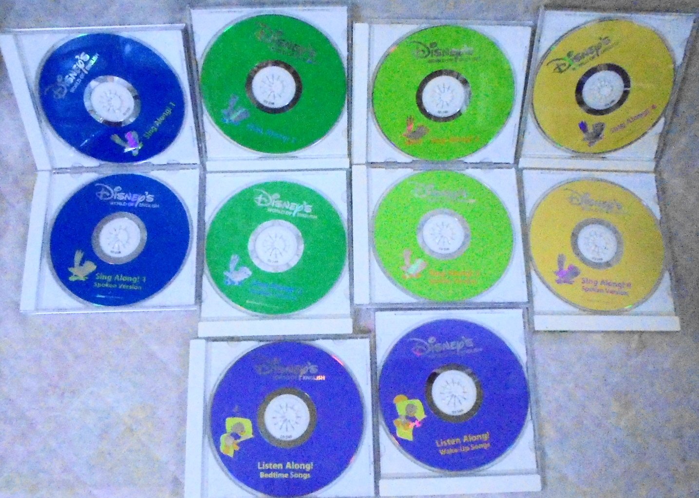 ママのガレージセール 本日入荷 Dweディズニー英語システム シングアロング00年版cdのみのセット ケースの中の紙なし 4 680円 税込5 054円 中古教材 幼児教材 英語教材 子供英語 ディズニー英語システム Dwe ワールド