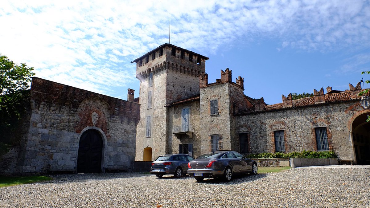 Castaldi_L's tweet image. Cappella degli Sposi
Castello Visconti di San Vito - Somma Lombardo 
#lighting #led #illuminazione #indoor #arte #cultura #madeinitaly