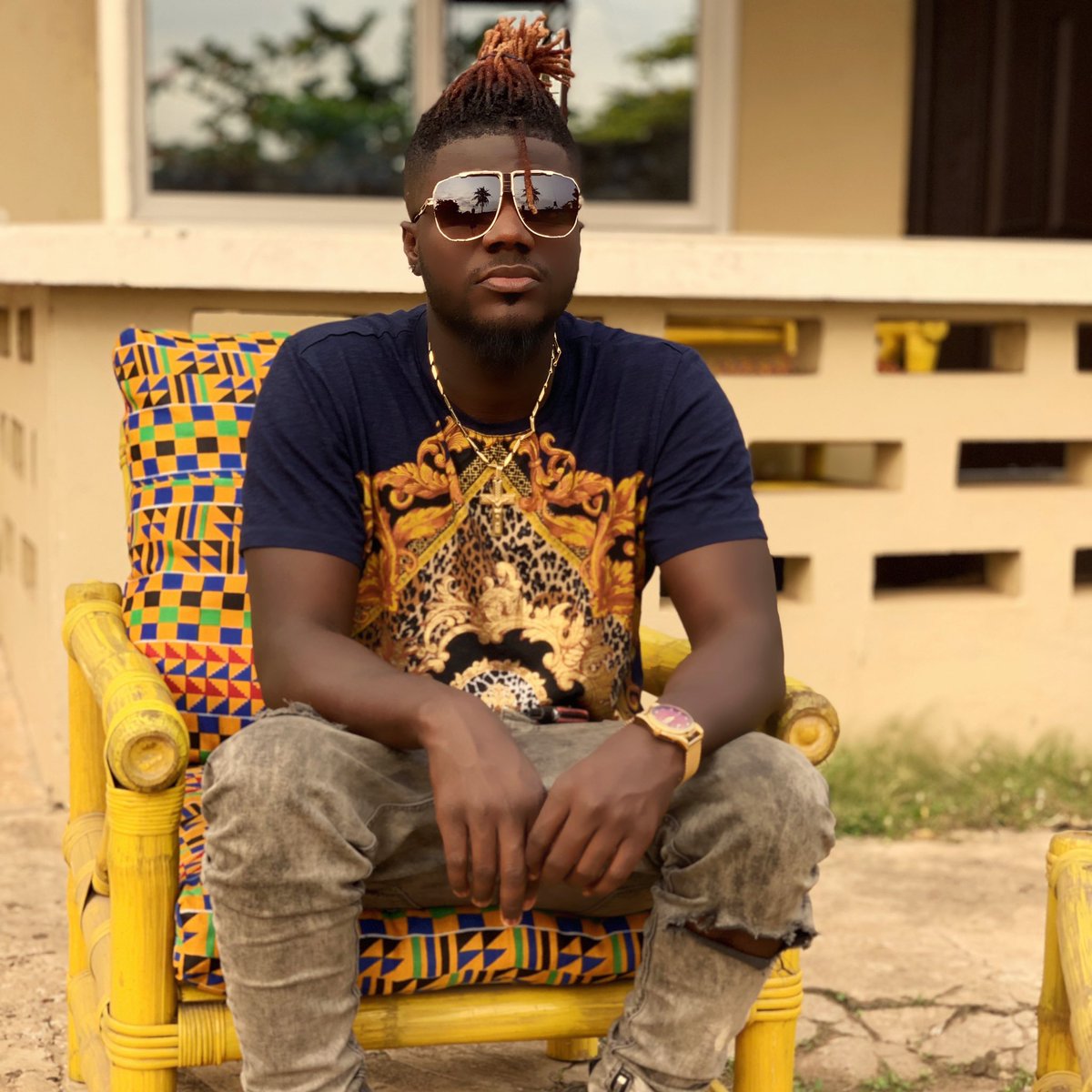 popeskinnyGH's tweet image. When Everybody Is Warning You About Someone... PAY ATTENTION!! 🤨
#asuodenyenti #kingoftheEast #Stubborngod