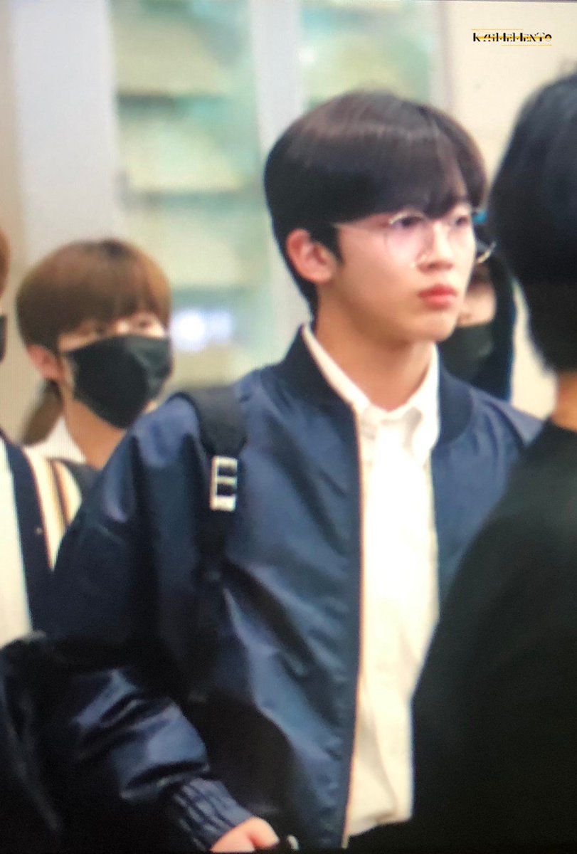 190918 인천 입국
Preview 2P
#KIMYOHAN #X1 #김요한 #요한