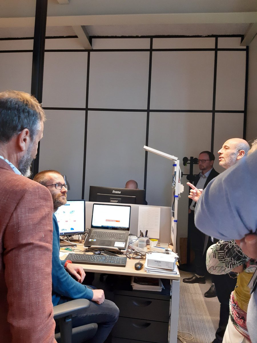 IOTcluster's tweet photo. Matinée Demonstrateur Robotique Collaborative projet #Factory4.0 @interreg_gotoS3 #Industry40 #iA #MachineLearning #DeepLearning @IOTcluster autres démos #safety worker #sécurité #sureté - Mallette pédagogique... https://t.co/asLju7Ppf8