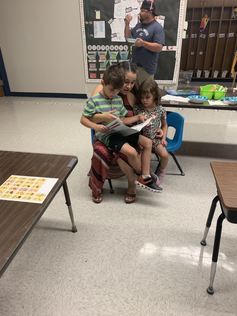 BeringerDen's tweet photo. Loved seeing families curled up with a book at the Grand Reopening of @BREMustangs the cake and ice cream wasn’t too bad either 😜 #WeBelieveinBRE https://t.co/aTYm6687ec