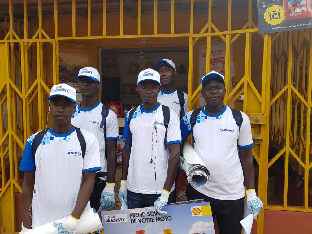LKA_SERVICES's tweet photo. les huiles de moto #SHELL_ADVANCE à Abengourou
LKA SERVICES depuis ce lundi a l'intérieur de la Côte d'Ivoire pour l'opération d'#affichage, d'incitation à l'achat et de #recrutement de marchands
#LKAServices #Proche_de_la_cible
#marketing_Opérationnel
#Agence_Conseil https://t.co/E5YMeIGHrm