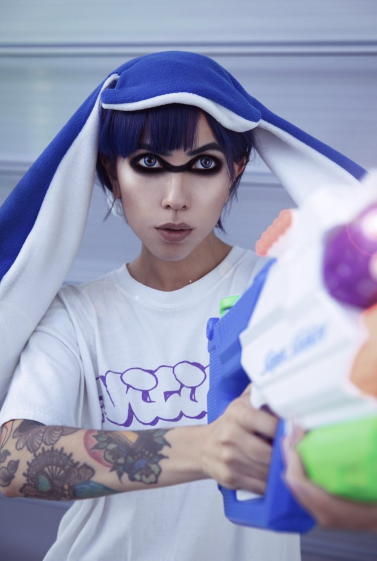 inumidozawa's tweet photo. Yoooo Twitter folks WHAT UP remember when I talked about doing a trashy Splatoon cosplay? @rachelx_pr K I L L E D this shot and the editing I LOVE IT SM!! 😭💙

📸: @ magissaphotography on IG 💕

#Splatoon2 #Splatoon2cosplay #inkling #inklingcosplay @SplatoonJP https://t.co/6hAXohRIHA