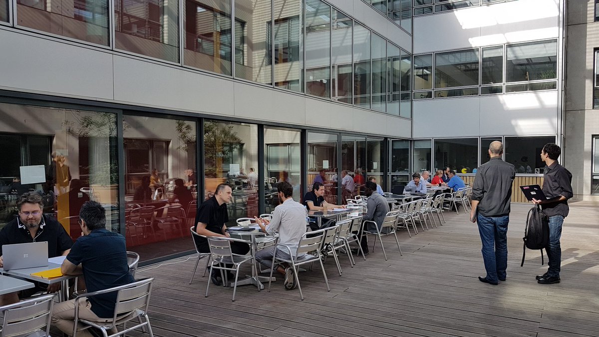 BRUNOVALERIE2's tweet photo. 18/9
Rencontre organisée par Pole emploi au Bic Cap Omega de Montpellier sous forme de Speed recruiting.
Une vingtaine de développeurs  ont eu l'opportunité de rencontrer  8 Starts-up hébergées  et proposer leus compétences.Belles opportunités d'emploi.#emploi
#satisfaction https://t.co/sViM52Trlc