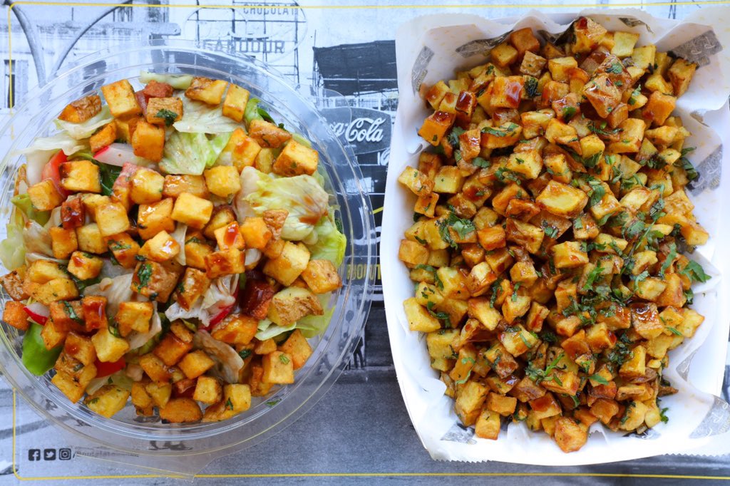BoutataLebanon's tweet photo. There’s no such thing as a potato overdose! Just pick up the phone and order your favorite item today
☎️ 71-228282 ☎️
#boutata #boutatalebanon #eatmorefries #beirut #lebanon #comfortfood #simplydelicious #mouthwatering #septembertoremember #spicypotatocubes #fattouch #tourasiyeh https://t.co/pHHsyfRep1