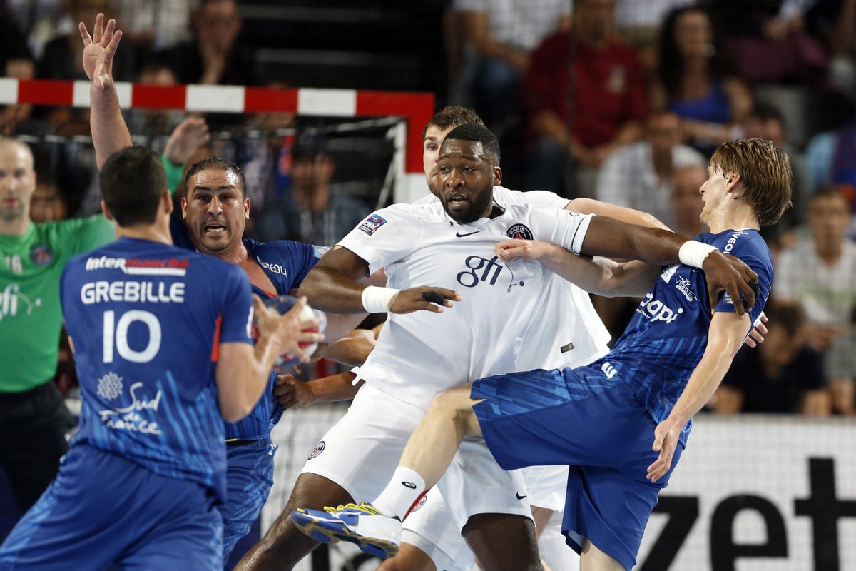 LNHofficiel's tweet photo. 🗨️ "Tout s’arrête d’un coup, plus personne ne s’intéresse à toi.".
‼️ Rencontre avec le capitaine chartrain Zacharia N’Diaye, joueur emblématique de la Lidl Starligue 💪 https://t.co/CerTl1wAL1 #VibronsPlusFort https://t.co/1DrvJ6F2OO