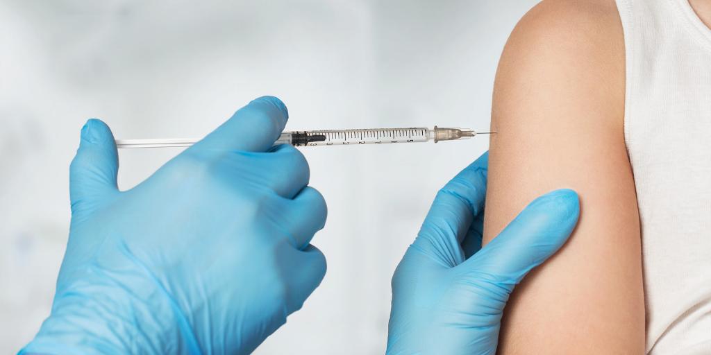 CUCancerCenter's tweet image. Dr. Amanda Dempsey sat down with 985KYGO to talk about the importance of HPV vaccinations. Listen to the full talk here: bit.ly/2Zk11FU #HPVvax #cancerprevention