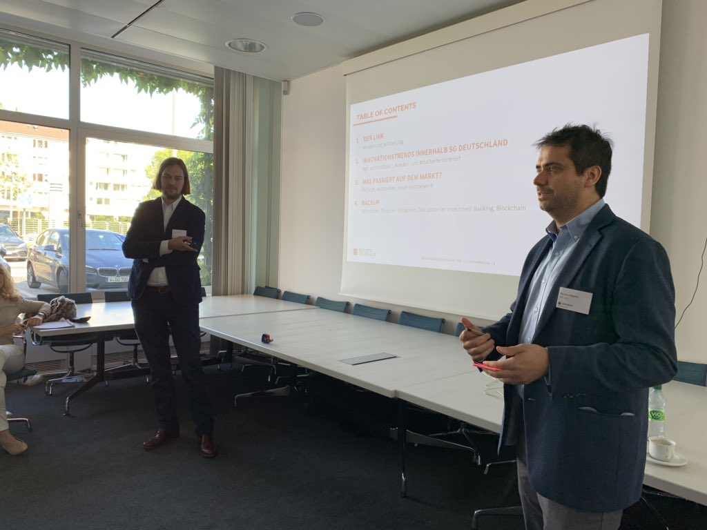 marcschade's tweet photo. #BigTech, #Fintech, #RPA, #blockchain, #Neobanken, #WhiteLabelBanking uvm.
@ChristophBauer von @Der_Link_SG präsentiert aktuelle Innovationstrends im Bankensektor
#GEFABank #SGEF https://t.co/5tm67vJl0P
