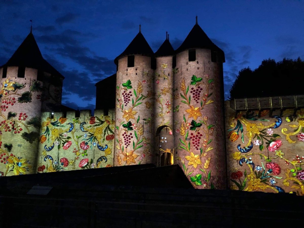 sop_events's tweet photo. SOP Events et le groupe @citehotels ont proposés une soirée d'exception à nos clients !
Ils ont pu découvrir les espaces somptueux de l'hôtel de la cité ainsi que la ville de Carcassonne. Apéritif, diner gastronomique, photobooth, coco bar, blind et mapping sur le château Comtal. https://t.co/0egGrlA01R