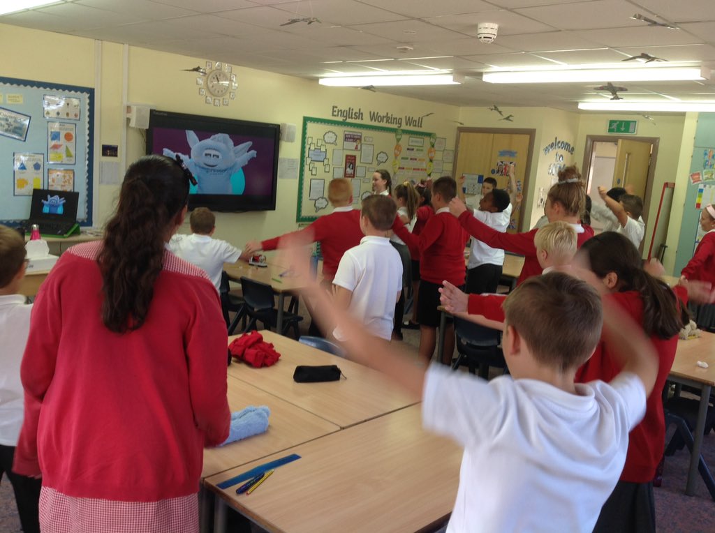 ChurchHillJS's tweet photo. 6KM have been busy with supermovers this morning! #7timestables #activenumeracy #busybodies https://t.co/nU7MmYKhgj
