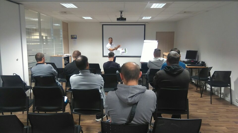 Semaine de l'emploi franc : Session de recrutement au sein de Pôle Emploi Boulogne sur mer avec l'entreprise SMT62, spécialisée en agroalimentaire : 2 demandeurs d'emploi résidant en QPV sélectionnés ! <a href="/LEMERY_C/">Christelle LEMERY</a> ; <a href="/ceciliaregnier/">cecilia regnier</a>  ; <a href="/HussonFlorence/">Husson Florence</a>  <a href="/CathyMarcurat/">Cathy Marcurat</a> <a href="/PETITBeatrice3/">PETIT Beatrice</a>