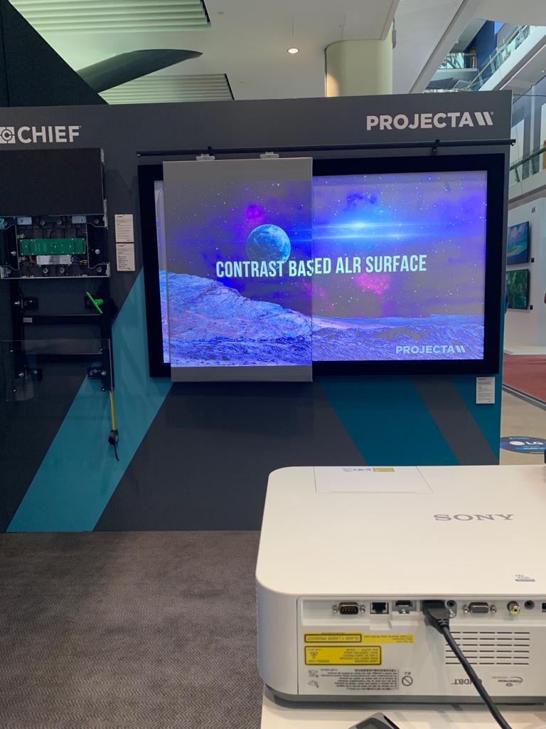 ProjectaScreens's tweet photo. Big thanks @sonyproeurope for supporting us #TechXposed19 last week. Your #projector teamed with our #Parallax screen looked ππ #teamworkmakesthedreamwork https://t.co/LhHZeyQxmg