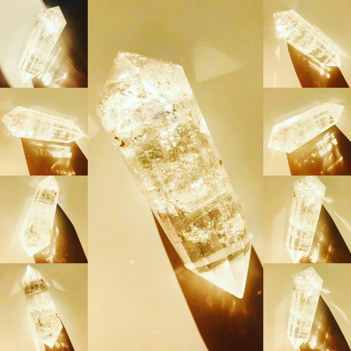 crystalbox____'s tweet photo. 🤩🤩🤩🤩Vogel Style Quartz Point 💎 https://t.co/XZ8O2fS3Ym