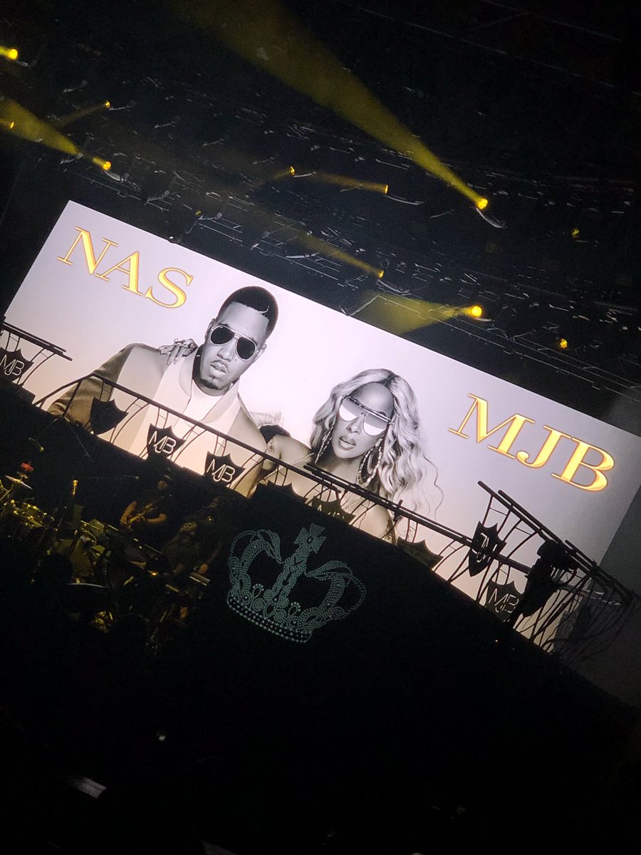 EIsForEllis's tweet photo. Wow, Nas and Mary J. Blige were amazing! #LosAngeles #RoyaltyTour https://t.co/jkIjcdpzkk