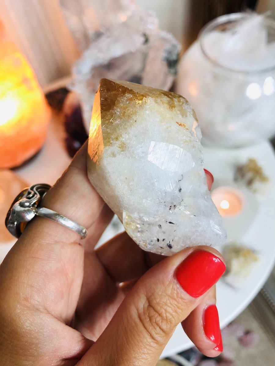 crystalbox____'s tweet photo. Natural rough citrine points 💛💎

https://t.co/xE3MFOsKtS

#citrine #crystals #crystalshop #crystalbox #crystalsforsale #lovecrystals #crystallovers https://t.co/aTGBgougke