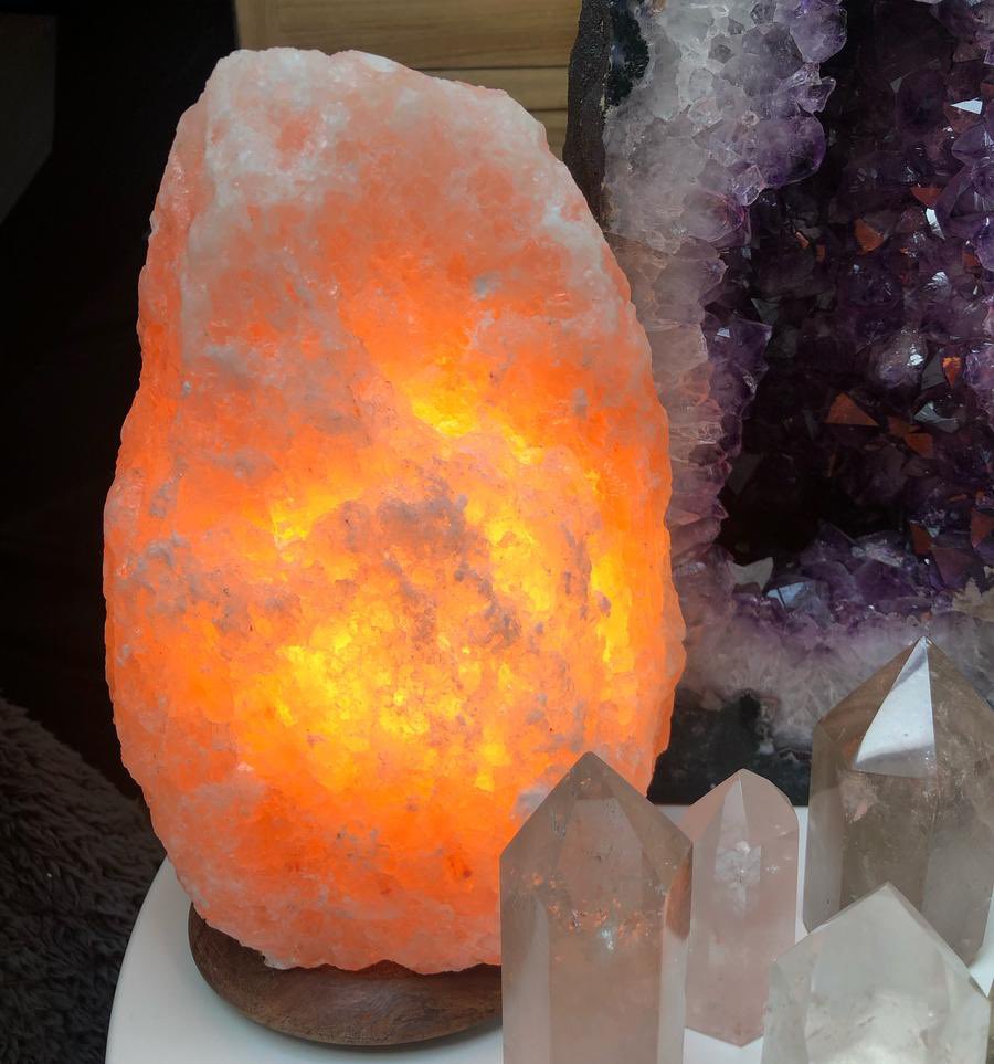crystalbox____'s tweet photo. I have 1 plugin salt lamp left in stock! 💡 ✨ 

https://t.co/xE3MFOsKtS

#saltlamp #Himalayan #himalayansaltlamp #lamp #lamps #interior #relax #unwind #calm #peaceful https://t.co/z1RH4jKuzQ