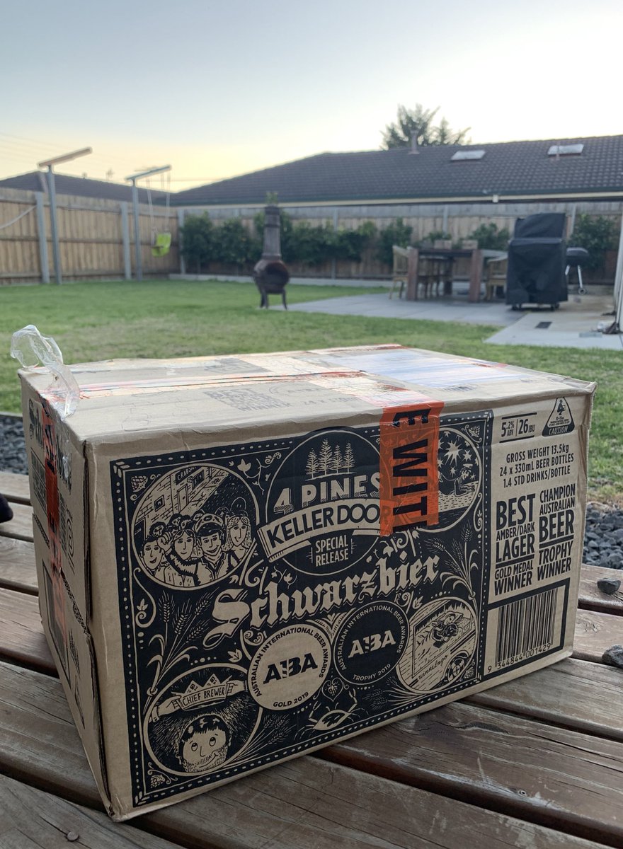 Jimmy_jamesk's tweet photo. Come home from work to find this case sitting on the back deck π
Cheers @4PinesBeer!!
#schweeet #firstinvic π€ https://t.co/YDwpEHjgDM