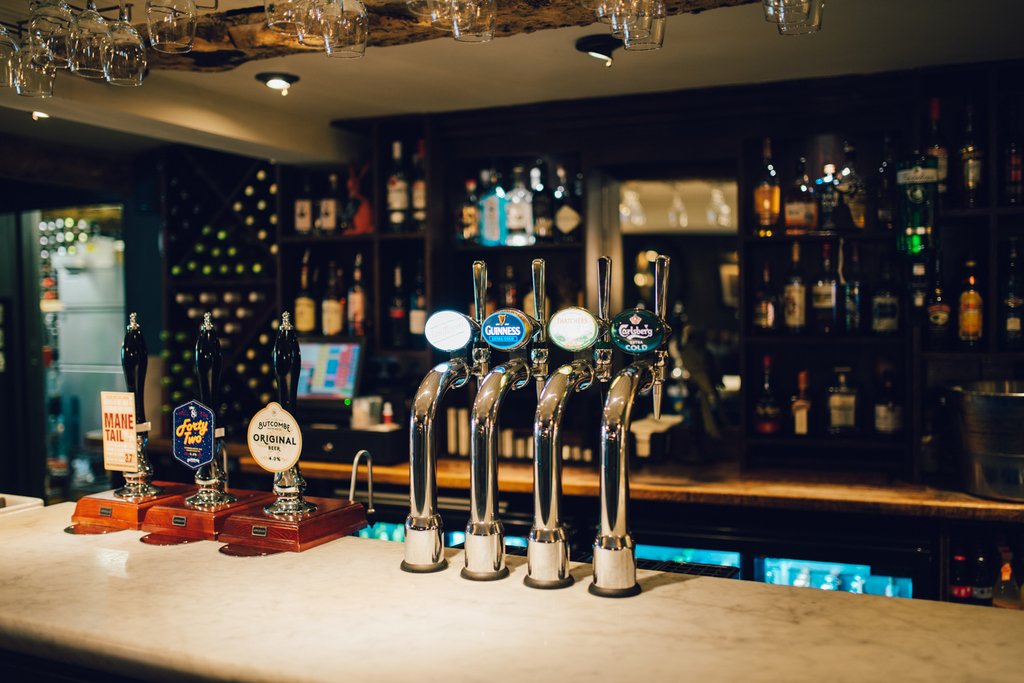 The Milton Hare (@themiltonhare) on Twitter photo Pop in for a midweek pint! See you at the bar from 5.30pm... 
#Cotswolds #cotswoldsfood #goodpub Pop in for a midweek pint! See you at the bar from 5.30pm... 
#Cotswolds #cotswoldsfood #goodpub