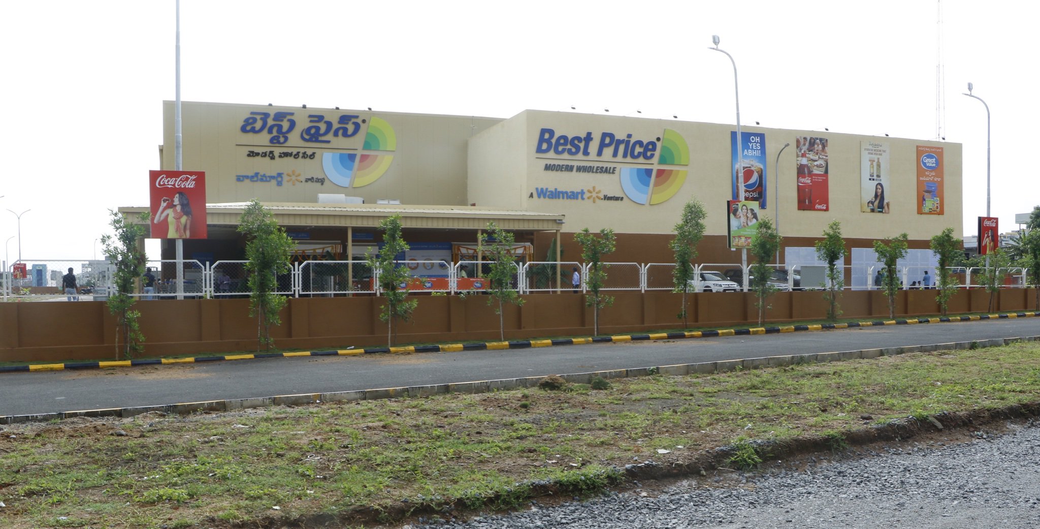 Walmart India on Twitter "Delighted to open our first BestPriceWMT
