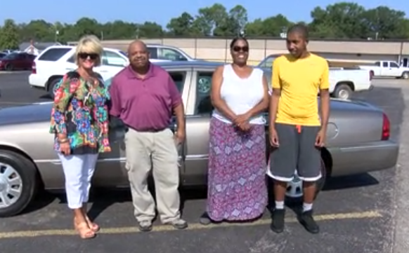 McDanielWWLTV's tweet photo. Waynesboro woman gives a ride to a stranger, finds out he is disabled and has no car. She then raises money to buy his family one. This amazing story coming up on #WDAM7S #wdam https://t.co/Pzec5XjCNR
