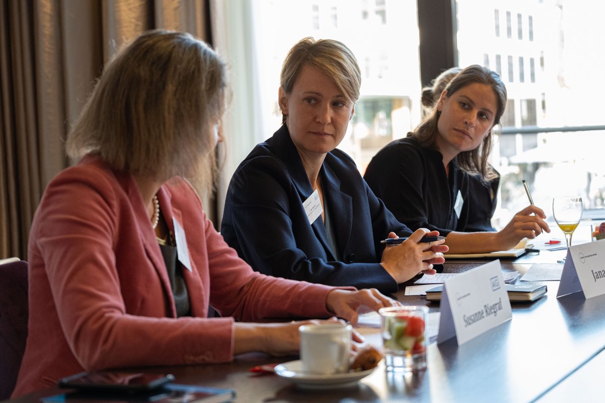 CER_EU's tweet photo. Thank you to Susanne Riegraf, @jana_puglierin and Stormy-Annika Mildner for speaking at our @CER_EU /@AIGemea breakfast on 'The US and the EU: Entering a new phase' in Berlin this morning. https://t.co/IMTN0K9wzF