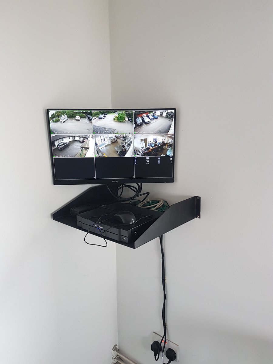 HB_Digital's tweet image. Vet-acular! The boys have been busy installing this small 6 camera IP #CCTVsystem at a local #vetclinic. These cameras each are 4 Megapixels and include an audio feed - so sound, as well as video, is recorded.
Safety and Security is a must #🐈 #🐕