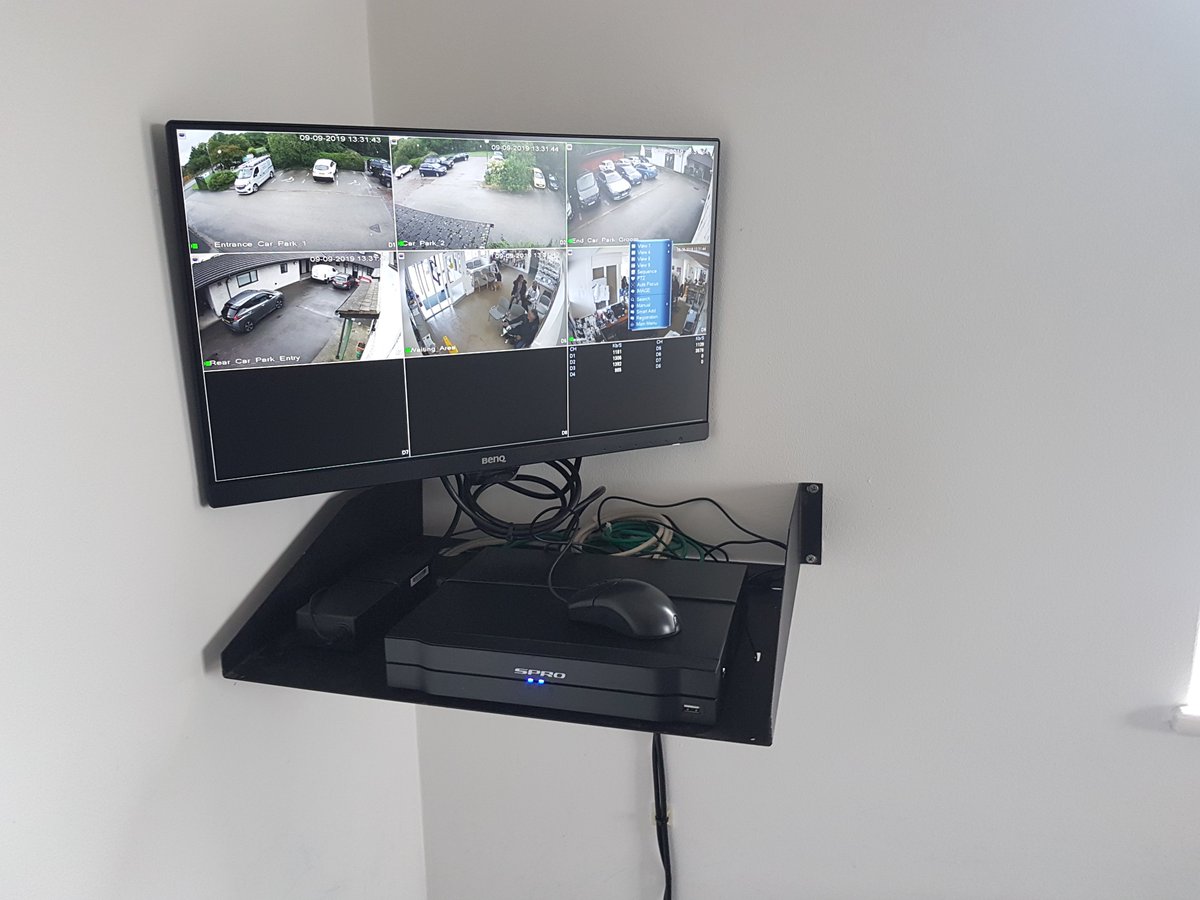 HB_Digital's tweet image. Vet-acular! The boys have been busy installing this small 6 camera IP #CCTVsystem at a local #vetclinic. These cameras each are 4 Megapixels and include an audio feed - so sound, as well as video, is recorded.
Safety and Security is a must #🐈 #🐕