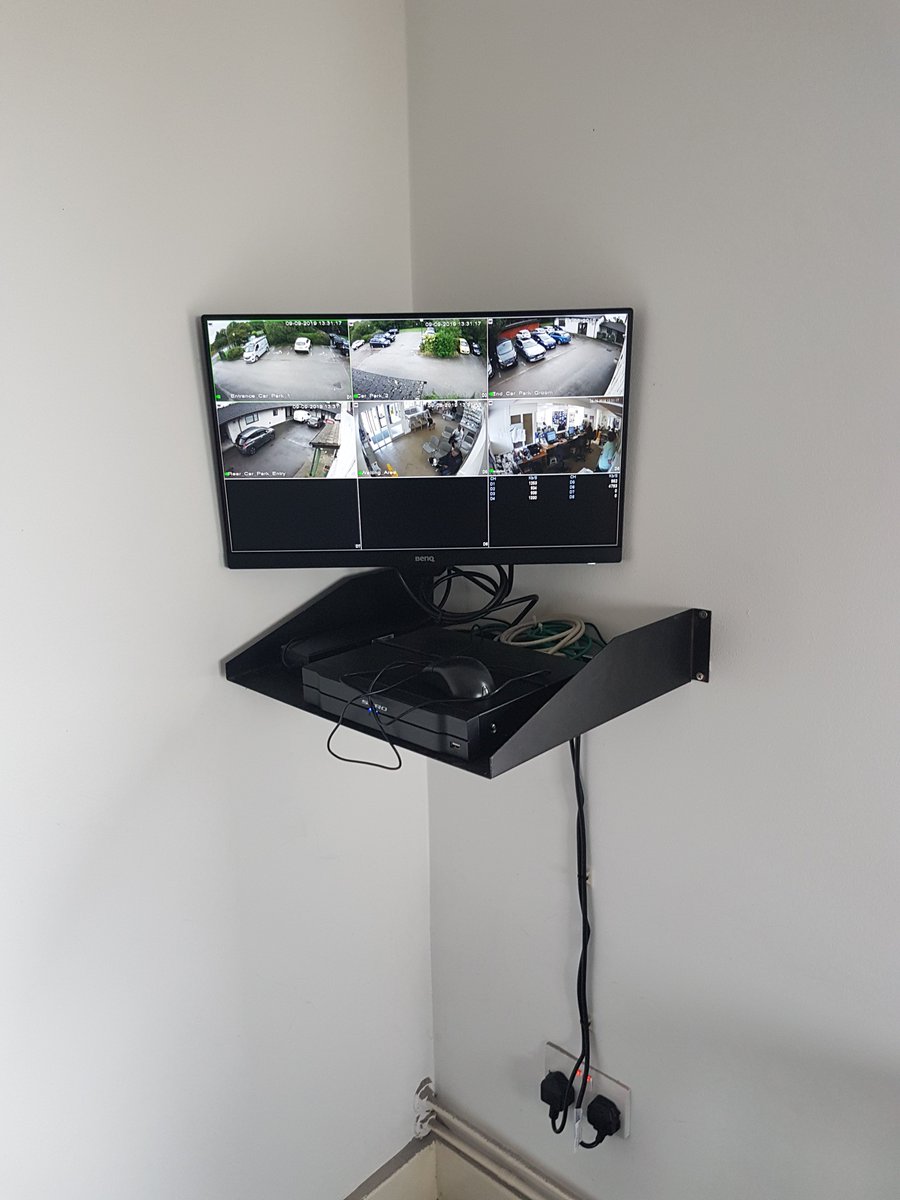HB_Digital's tweet image. Vet-acular! The boys have been busy installing this small 6 camera IP #CCTVsystem at a local #vetclinic. These cameras each are 4 Megapixels and include an audio feed - so sound, as well as video, is recorded.
Safety and Security is a must #🐈 #🐕