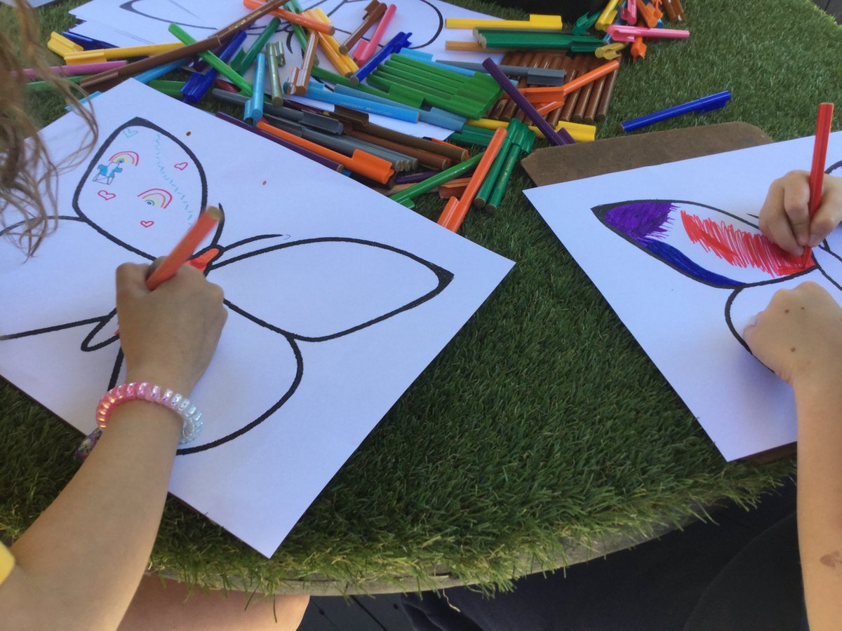 ProjReimaginate's tweet image. In The Secret Garden, making magic wands, mixing magic potions, and creating butterfly artworks kept Ss busy throughout the #DayofPlay

#ProjectReimaginate
