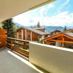 Why consider Apartment Skirama for your next holiday?

✴️ Sleeps 6
✴️ Next to 2 main ski lifts
✴️ Superb views of the valley and Mountains
✴️ Grand balcony

Book this apartment in Verbier &amp; browse other Verbier accommodation - buff.ly/2H58h2T

#Verbier #Holiday