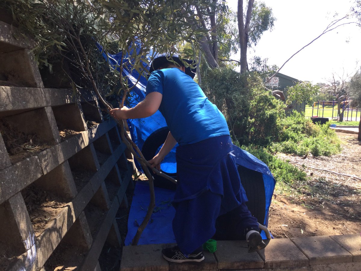 ProjReimaginate's tweet image. Lots of loose parts play in the yard today. A water run, cubby town, and newly renovated mud kitchen provided plenty of opportunities for construction and imagination play!

#DayofPlay
#ProjectReimaginate