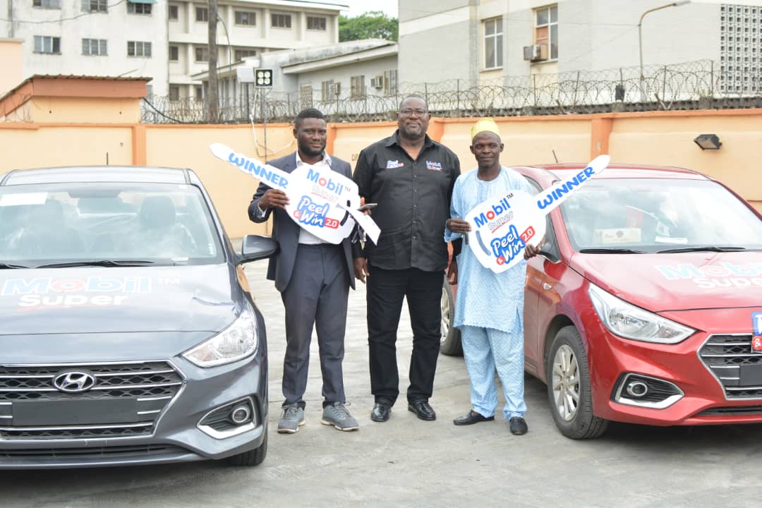 CaritasComms's tweet photo. 11 PLC formerly Mobil Oil Nigeria PLC gifted the winners of their just-concluded "Mobil Peel and Win" promo, mouth-watering prizes. Winners carted away with SUVs, motorcycles and numerous cash prizes. Check out the happy smiles on the faces of the winners.  #11plc #Caritaspr https://t.co/3iMgs1JEMB