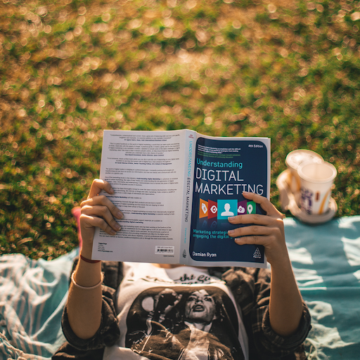 ankitatalks's tweet image. Reading, learning and growing!

#learningnewstuff #research #learnmarketing #books #RealEstate #reading #MarketingStrategy #marketingtips #digitalworld #MotivationalQuotes #Motivationchallenge #bepositive #positivethinking #PositiveVibesOnly