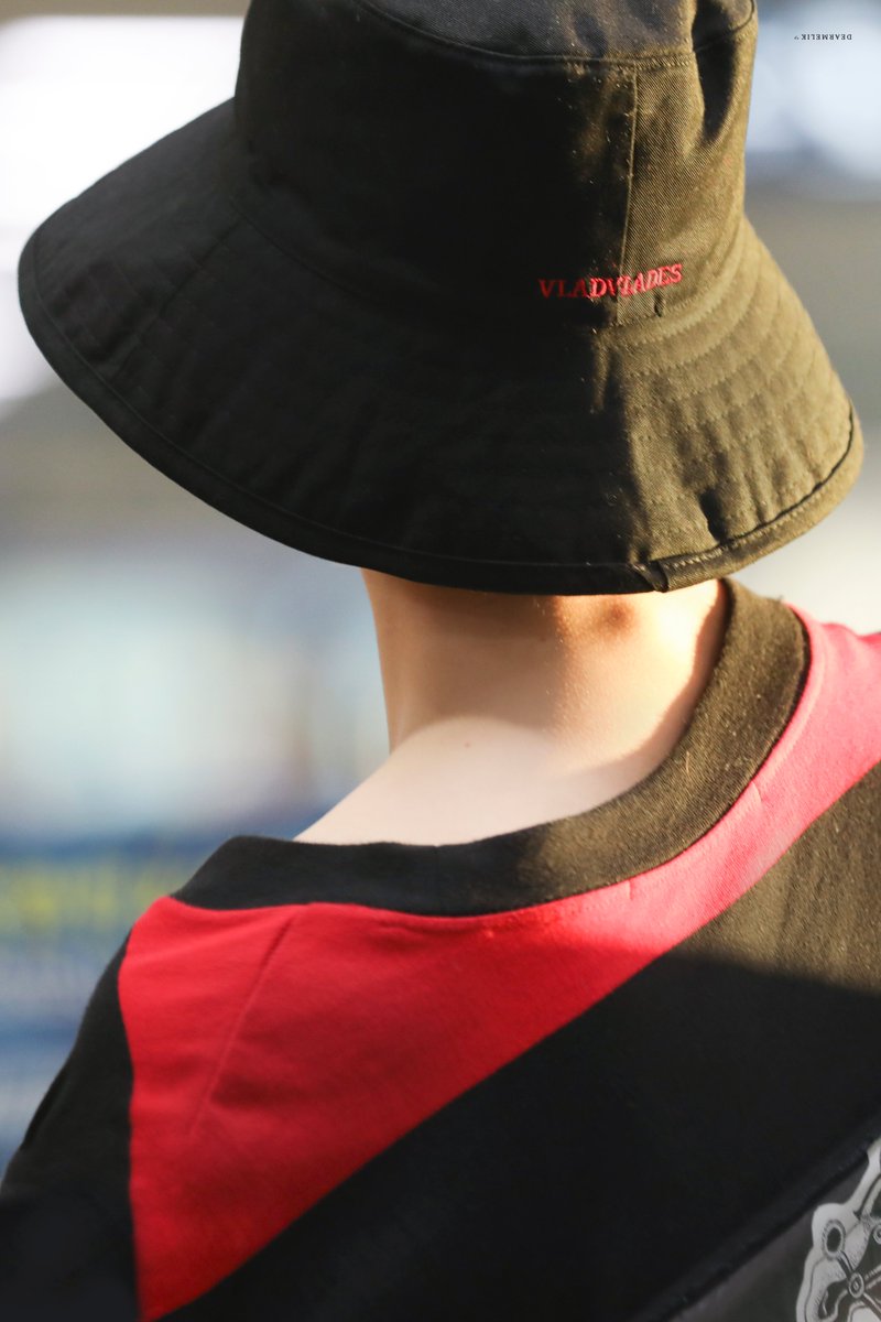 dearmelikDY's tweet photo. back and neck.

#도영 #DOYOUNG 

170822 ICN https://t.co/142nhih7LH