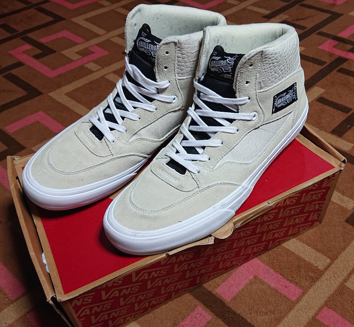 トーマス 4 9月新着 Vans Full Cab Pro Classic Vansは頭ごなしにダサいという人いるけど 確かに ダサいの多いのは事実 Vansにも名作ってのはあるわけで キャバレロもその1足 やっぱりイイわ 美中古で買ったからこれは即下駄箱行きですね W トーマス 4 9月新着 Vans Full Cab Pro Classic Vansは頭ごなしにダサいという人いるけど 確かに ダサいの多いのは事実 Vansにも名作ってのはあるわけで キャバレロもその1足 やっぱりイイわ 美中古で買ったからこれは即下駄箱行きですね W