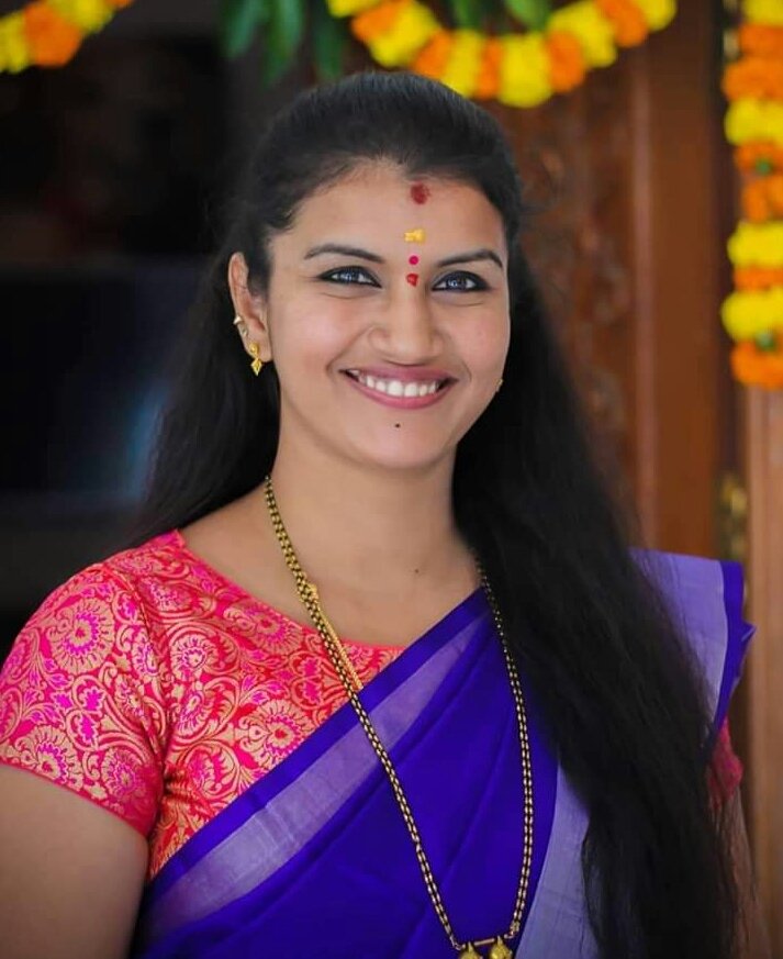 Tamil aunty banu on Twitter: "இரவில் பூ மளர்ந்ததா அல்லது உதிர்ந்ததா என்பதை காலையில் அவள் முக