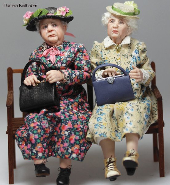 DH_Miniatures's tweet image. Daniela Kiefhaber shares her one-of-a-kind porcelain jointed dolls in our September/October issue.

#miniatures #dollhouse #dollhouseminiatures #minis #dolls #porcelain #ooak

dhminiatures.com