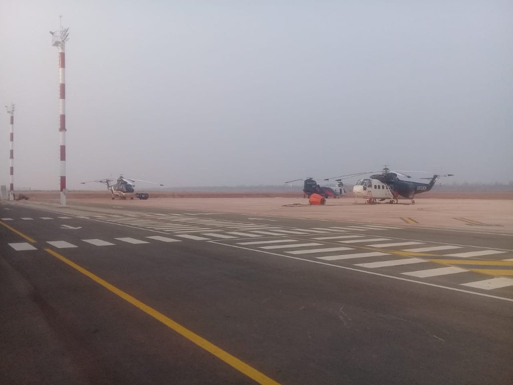 Ministerio de Defensa on Twitter: "En el aeropuerto internacional de San Ignacio de Velasco, aeronaves se preparan para los operativos de sofocación de incendios #UnidadEnLaAdversidad… https://t.co/hPXCiX8Zka"