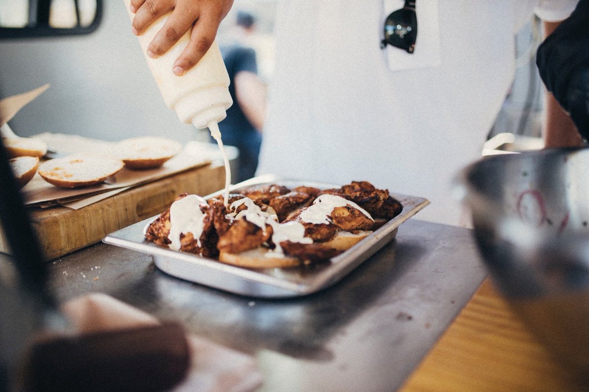 Van Van Food tweet media