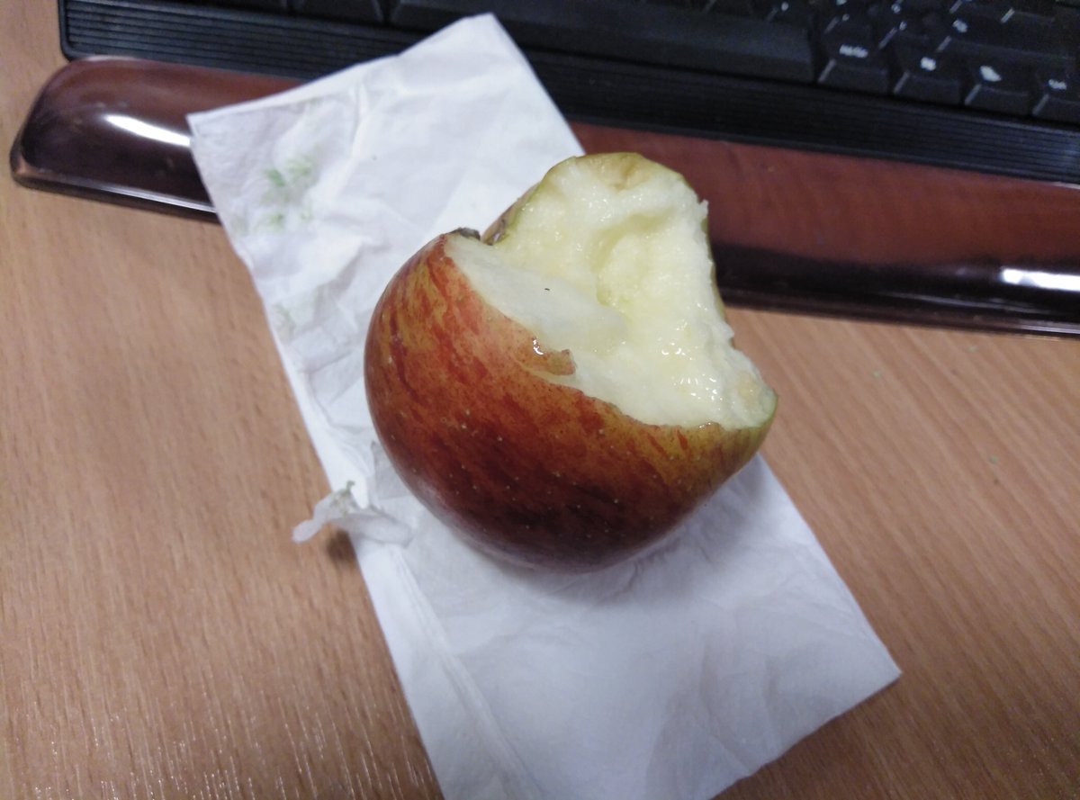 SEES_Green's tweet photo. Were you any of the lucky students who get Organic apples from @UoM Firs experimental garden?
https://t.co/0qfxTWCcjP
They looks like delicious!!
@SEES_Green https://t.co/THVlEqH9PF