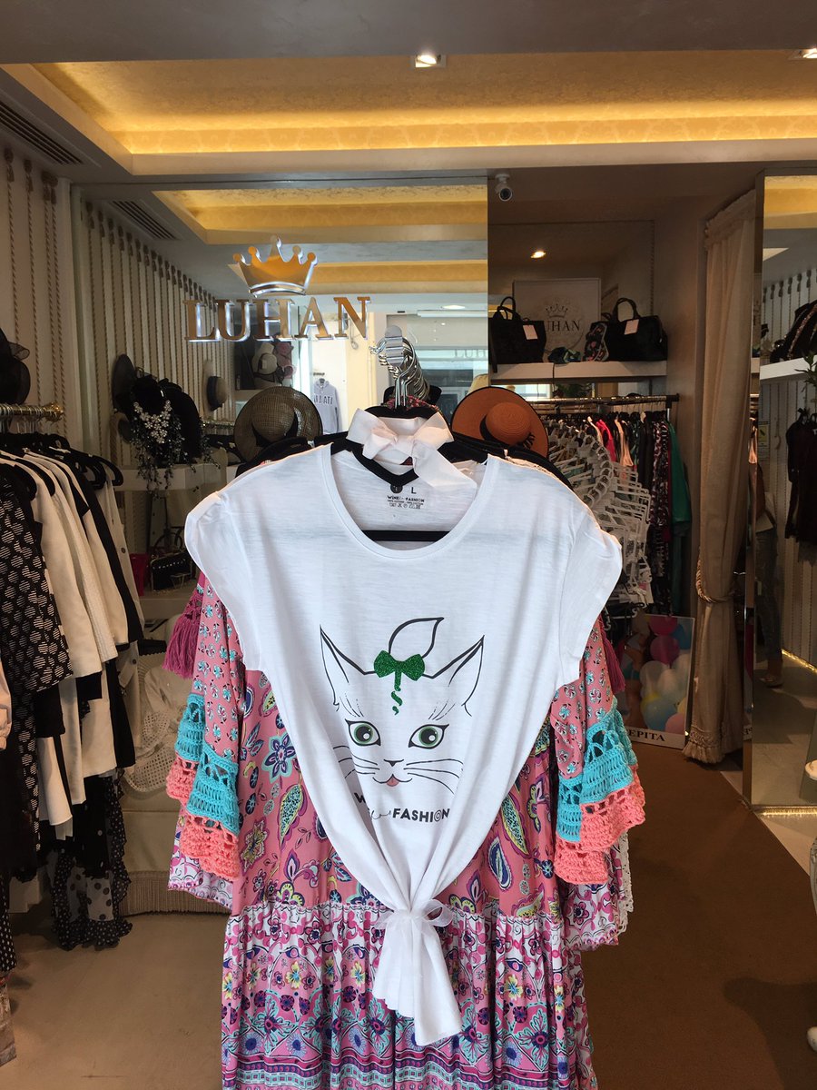 Claudia13092443's tweet photo. Da questa settimana potete trovare le nostre creazioni presso il negozio LUHAN in via Santa Croce 7 a Lucca #wine4fashion #tshirt #moda #fashion #luhan #abbigliamento #viasantacroce #lucca #tuscany #italy https://t.co/scdrKa8a4i