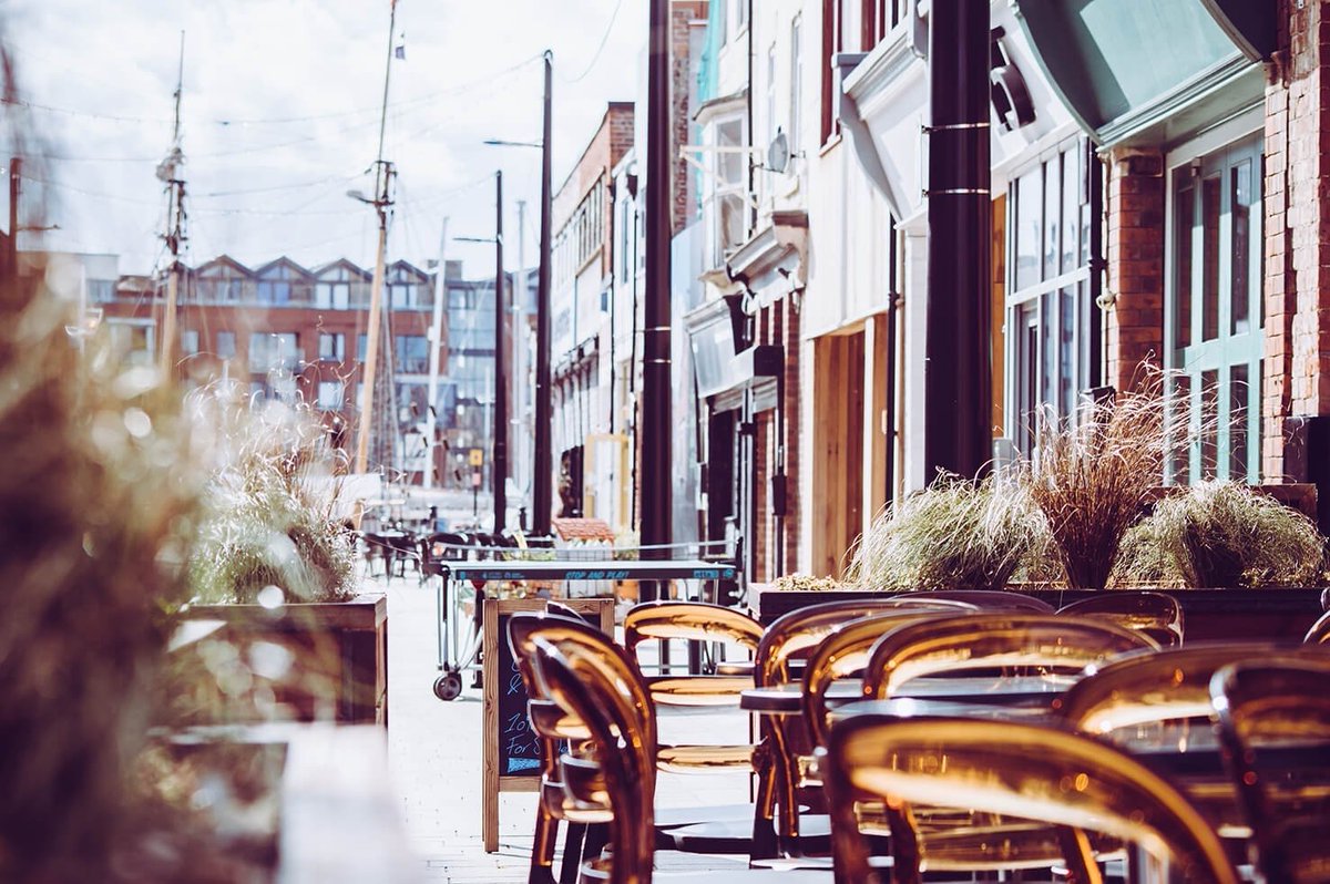 FruitMarketHull's tweet photo. Can you believe it's Wednesday already?! 

Make the most of this great weather with a bite to eat and a cheeky drink or two in one of the sunny spots on Humber Street!

#FruitMarketHull #IndianSummer https://t.co/UNodl9vHHc