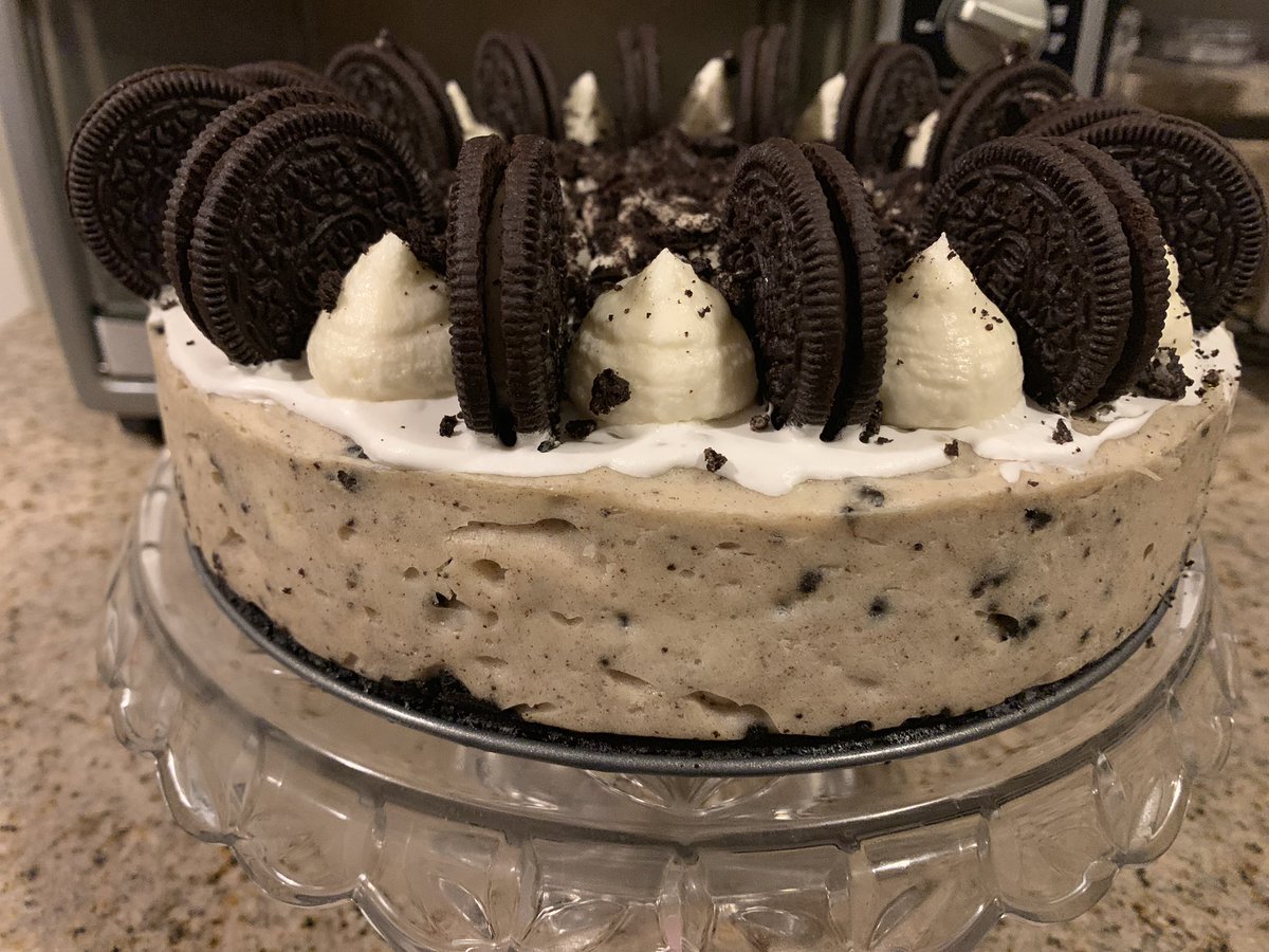 Taash_O's tweet photo. #OroeMadnessCheesecake #Tashsbites https://t.co/JzjXPnaXPf